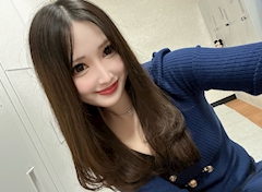 白桃　　もも「時代は青💙💙💙」