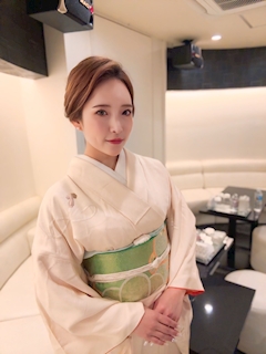 プロフィール写真4・綾瀬　葵｜MEMBERS LOUNGE LUCIA・ルチア - 名古屋 錦のクラブ/ラウンジ