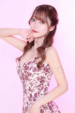 プロフィール写真3・カリナ｜高級キャバクラ 不死鳥・フシチョウ - 池袋西口のキャバクラ