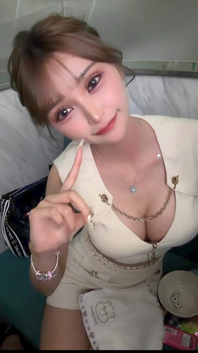プロフィール写真3・あんな｜