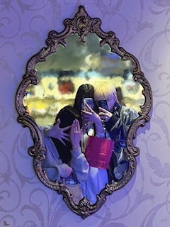 ゆりね🐈‍⬛自由が丘ELENA「かがみよ鏡🪞🩰みんな仲良してちゅ！」