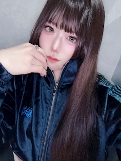 プロフィール写真4・ゆりね🐈⬛自由が丘ELENA|GIRLS BAR ELENA・エレナ - 自由が丘駅前のガールズバー