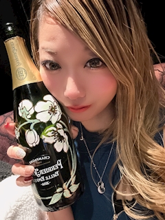 プロフィール写真16・水瀬　綾（りょう）｜楽GAKU 金山本店・ガク - 名古屋 金山の熟女パブ/熟女キャバクラ