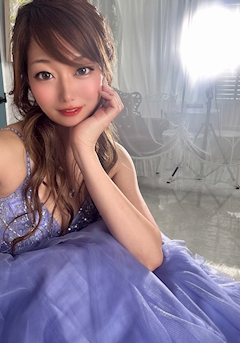 水瀬　綾（りょう）