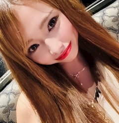 プロフィール写真3・✮*｡ﾟ紅梨　あん⟡.·*.｜楽GAKU 金山本店・ガク - 名古屋 金山の熟女パブ/熟女キャバクラ
