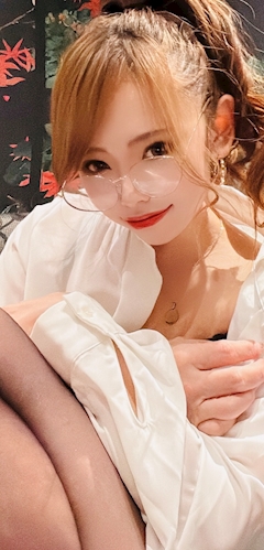 プロフィール写真5・✮*｡ﾟ紅梨　あん⟡.·*.｜楽GAKU 金山本店・ガク - 名古屋 金山の熟女パブ/熟女キャバクラ