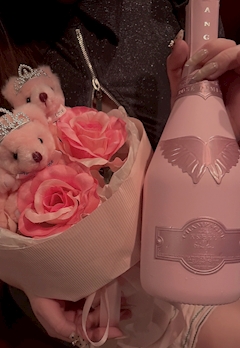 プロフィール写真2・せな｜club the e BROOM・イーブルーム - 名古屋 藤が丘のキャバクラ