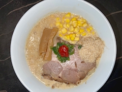 パパ「花粉は、スギからヒノキに移行しつつあるようです。」