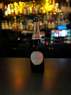 パパ「朝夕の冷え込みを感じる季節となりました。」