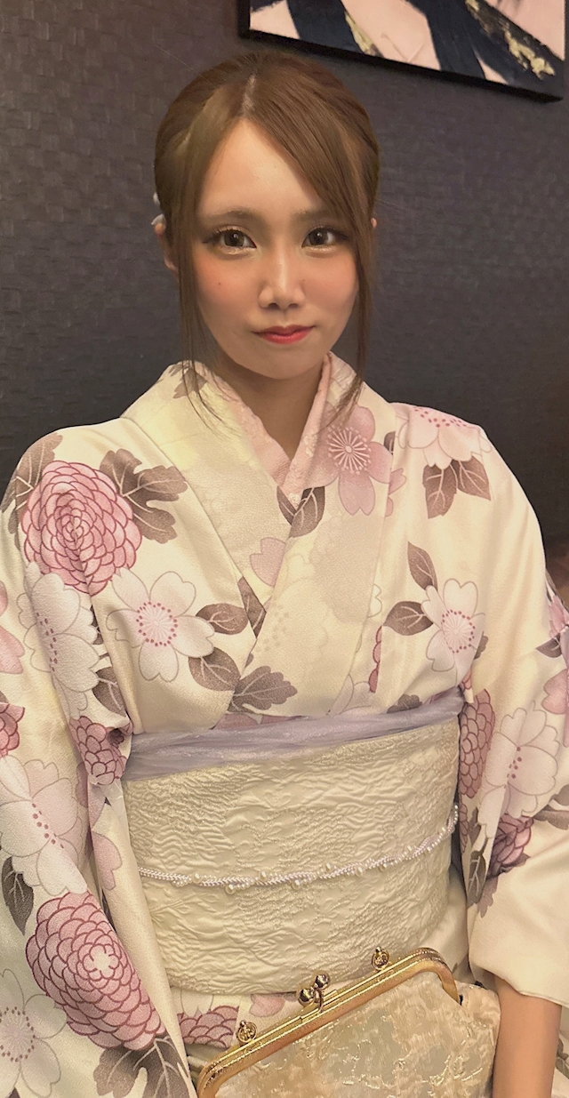 プロフィール写真1・えみ｜ミナミ キャバクラ・シュシュール ハレ