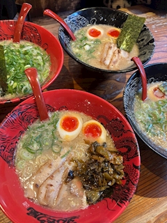 もも「🍜✨」