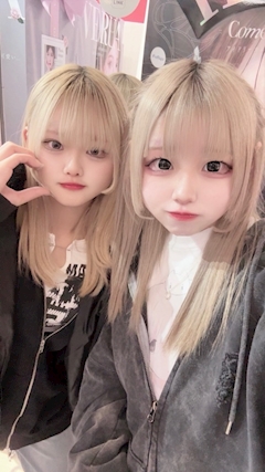 なつき「🦋🌙」