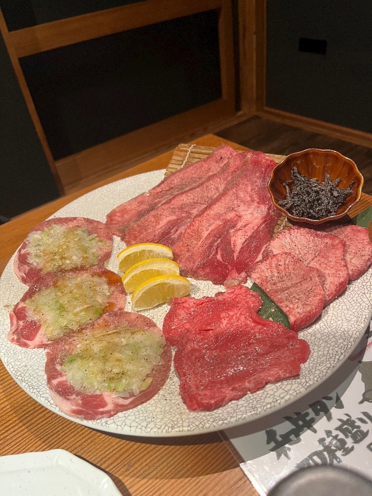 ひとみ