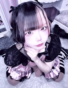 プロフィール写真8・🩷 もち子しゃん 🩷｜愛迷十字架 ～あいまいくろす～・アイマイクロス - 池袋東口のコンカフェ