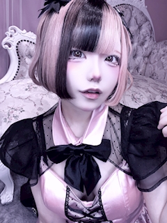 プロフィール写真15・🩷 もち子しゃん 🩷｜愛迷十字架 ～あいまいくろす～・アイマイクロス - 池袋東口のコンカフェ