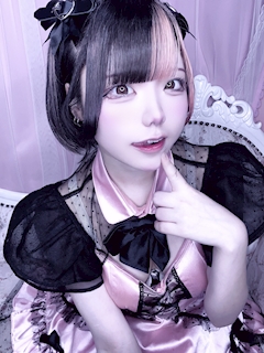 プロフィール写真12・🩷 もち子しゃん 🩷｜愛迷十字架 ～あいまいくろす～・アイマイクロス - 池袋東口のコンカフェ