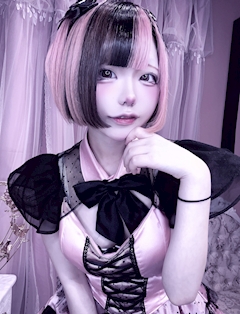 プロフィール写真10・🩷 もち子しゃん 🩷｜愛迷十字架 ～あいまいくろす～・アイマイクロス - 池袋東口のコンカフェ
