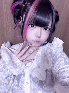 プロフィール写真27・🩷 もち子しゃん 🩷｜愛迷十字架 ～あいまいくろす～・アイマイクロス - 池袋東口のコンカフェ