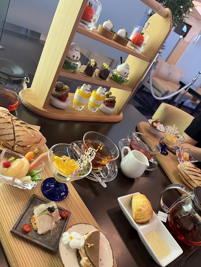 プロフィール写真6・🍾LOUNGEeight8🍾かりんです💜🐈⬛🖤|