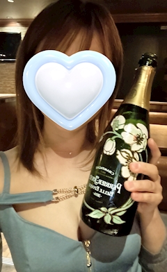 プロフィール写真2・ことみ｜新宿･歌舞伎町 熟女キャバクラ・Mrs.J