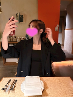 プロフィール写真3・まゆ🍊巣鴨THREE｜GIRLS BAR THREE・スリー - 巣鴨のガールズバー