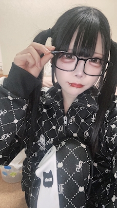 はむ「今日もありがとう(𓂂꜆◕⩊◕꜀𓂂)」