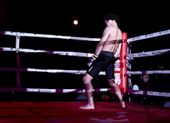 プロフィール写真3・幻の6人目｜