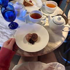 あやみ「👧🏻出勤🌷」