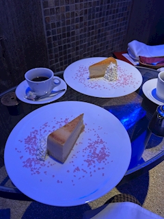 あやみ「明日は祝日‼️」