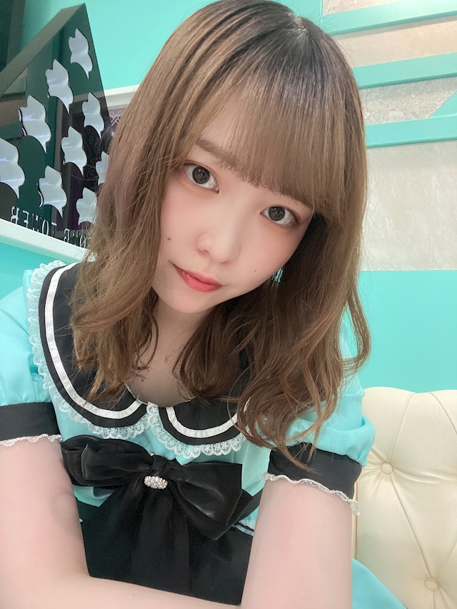 にこ