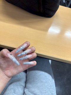 はな🥀「0️⃣7️⃣1️⃣2️⃣」