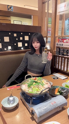 KELLY「22:00-います🥹🩷」