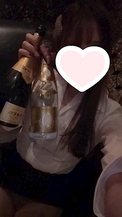 プロフィール写真6・ろみ Vivienne｜Vivienne西口店・ヴィヴィアン - 池袋西口のキャバクラ