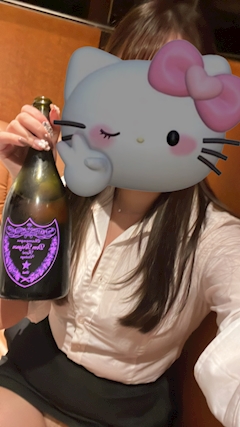 プロフィール写真7・ろみ Vivienne｜Vivienne西口店・ヴィヴィアン - 池袋西口のキャバクラ