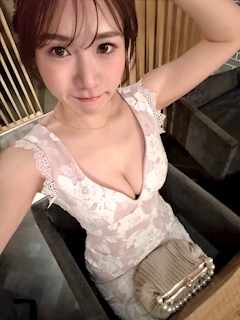 プロフィール写真3・華　美月｜CAMELLIA・カメリア - 広島市（流川）のキャバクラ