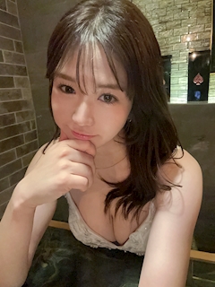 プロフィール写真2・華　美月｜CAMELLIA・カメリア - 広島市（流川）のキャバクラ