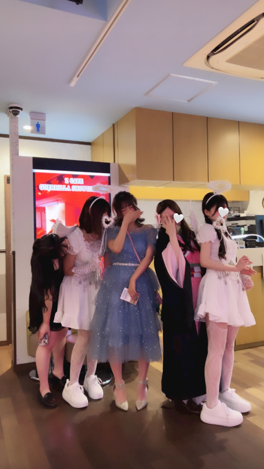 キャスト同士で撮影した仲良し写真