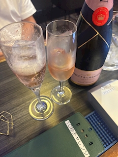 なの CAFE&BAR19　プレミアムキャスト「🥲🍾」