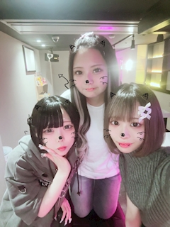 ちぃ「🤍ྀི🤍ྀི🤍ྀི」
