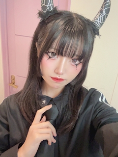 プロフィール写真8・望月ゆらの🎀🩷@ネオスナック紙の月｜ネオスナック 紙の月・カミノツキ - 歌舞伎町のパブ/スナック