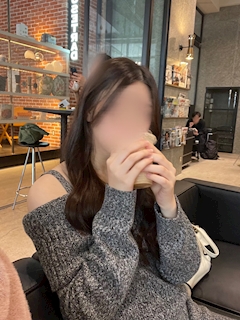 プロフィール写真1・ひとみ｜TOKYO GIRLS CAFE 神田店・トーキョーガールズカフェ - 神田のコンカフェ