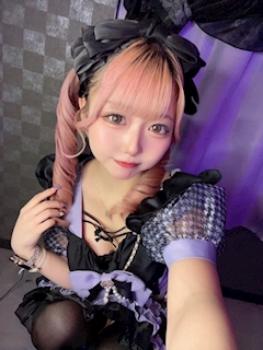 あん「今日から10月！そして推し愛1周年💜🖤」