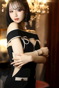 プロフィール写真5・華咲いろは｜CLUB COOL・クール - 名古屋 錦のキャバクラ