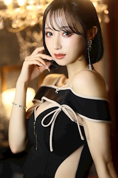 プロフィール写真3・華咲いろは｜CLUB COOL・クール - 名古屋 錦のキャバクラ