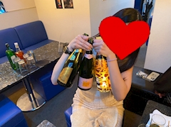 プロフィール写真3・かおり🍒|ラッフルズ - 四谷三丁目のパブ/スナック