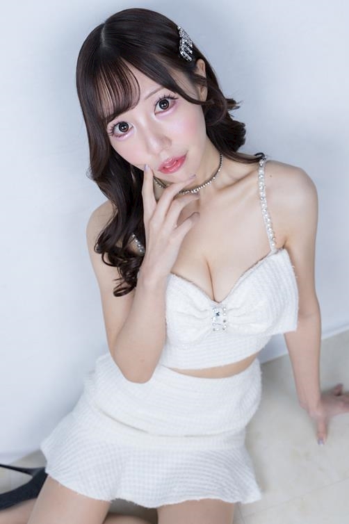 あや