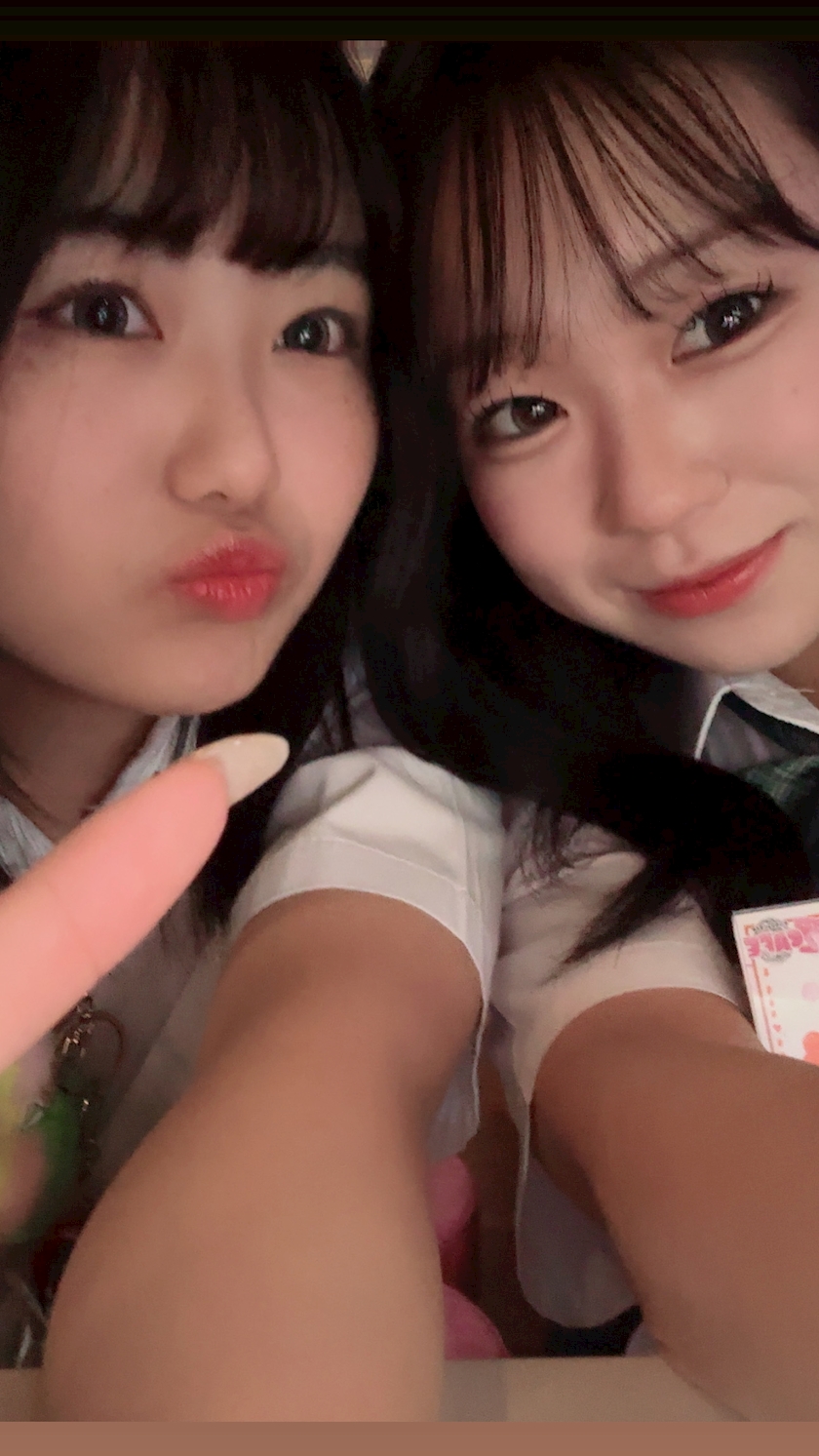 キャスト同士で撮影した仲良し写真