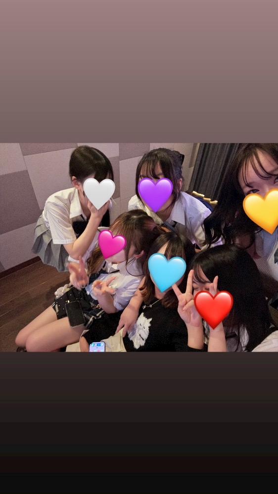 キャスト同士で撮影した仲良し写真