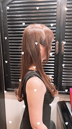 プロフィール写真2・夏実｜Blue Rose・ブルーローズ - 湯島・上野のパブ/スナック