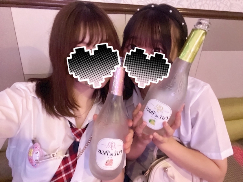 キャスト同士で撮影した仲良し写真